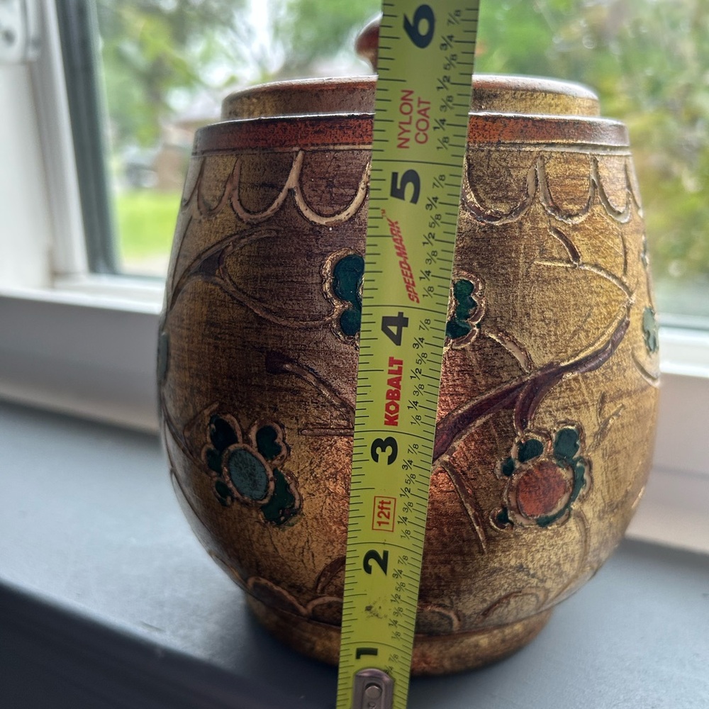 Elegant Gold and Green Decorative Jar